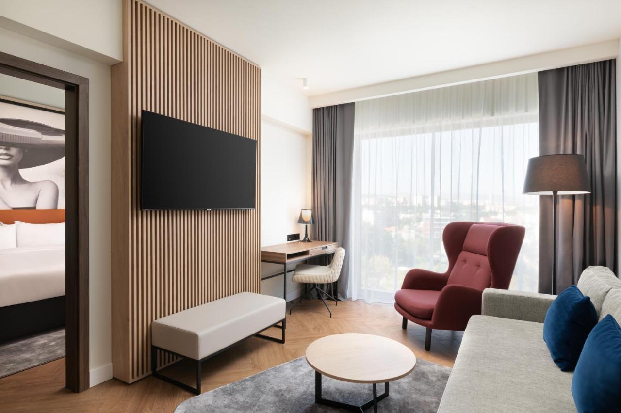 Radisson Blu Hotel, Cluj المظهر الخارجي الصورة Suite
